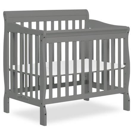 Convertible 4-in-1 Mini Crib Y421608
