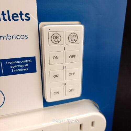 3-Piece Indoor Wireless Outlets with Remote Control F8964
