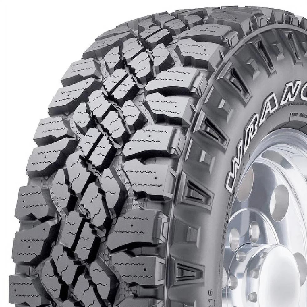 265/65R18 114S Light Truck Tire O174