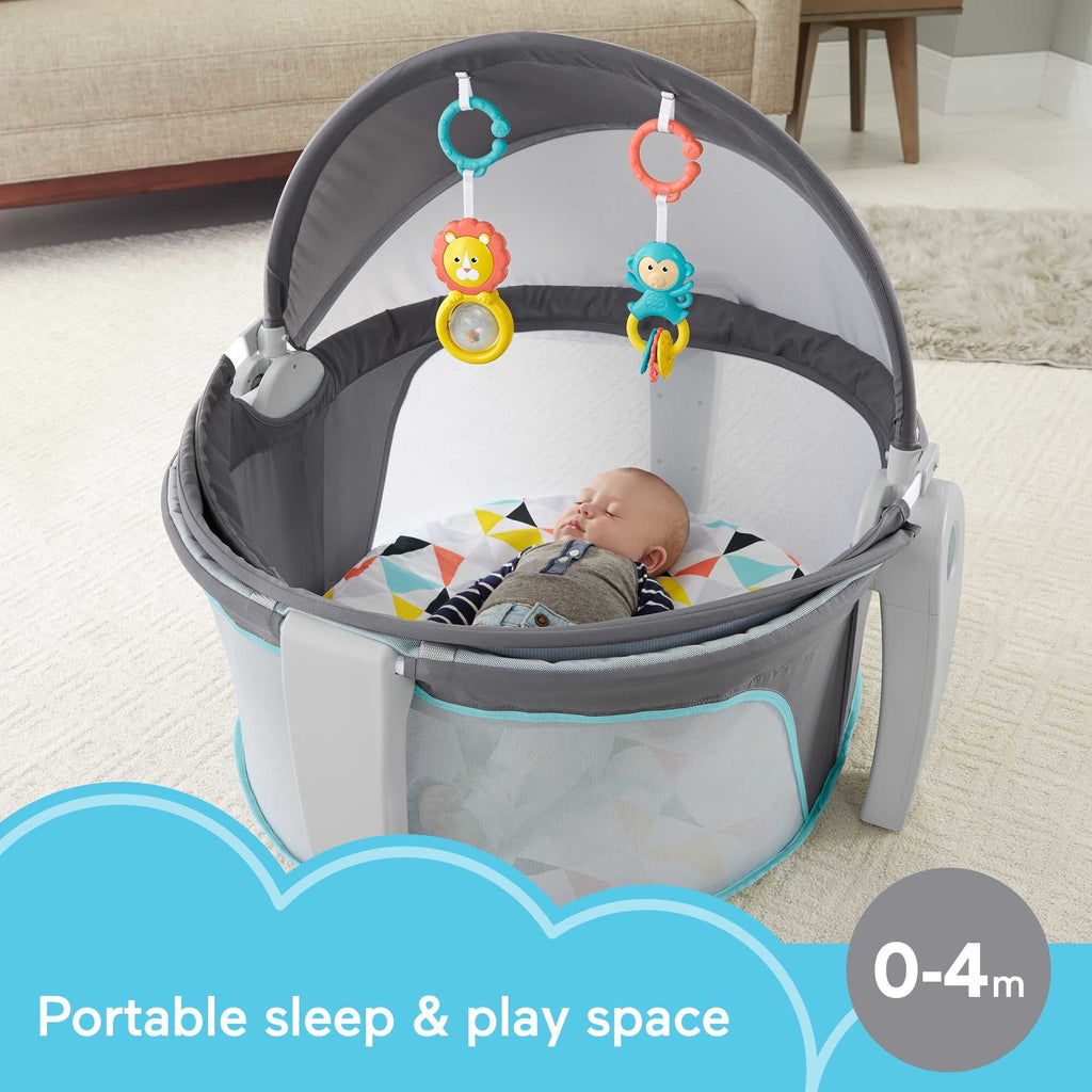 Portable Bassinet and Play Space with Toys D84654