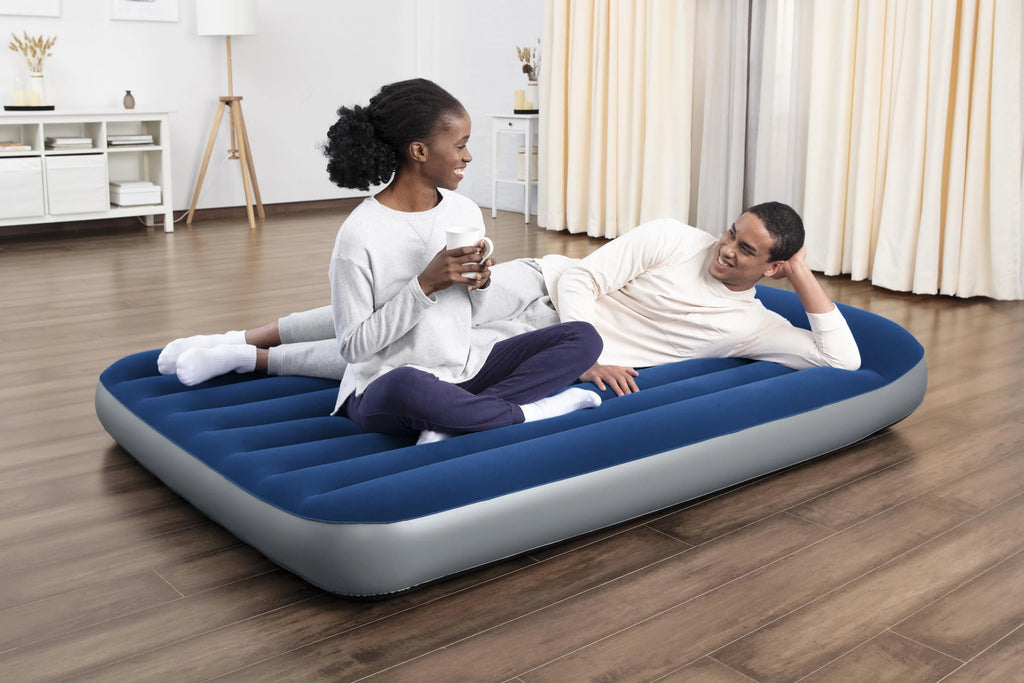 Queen Air Mattress with Built-in Pump C319
