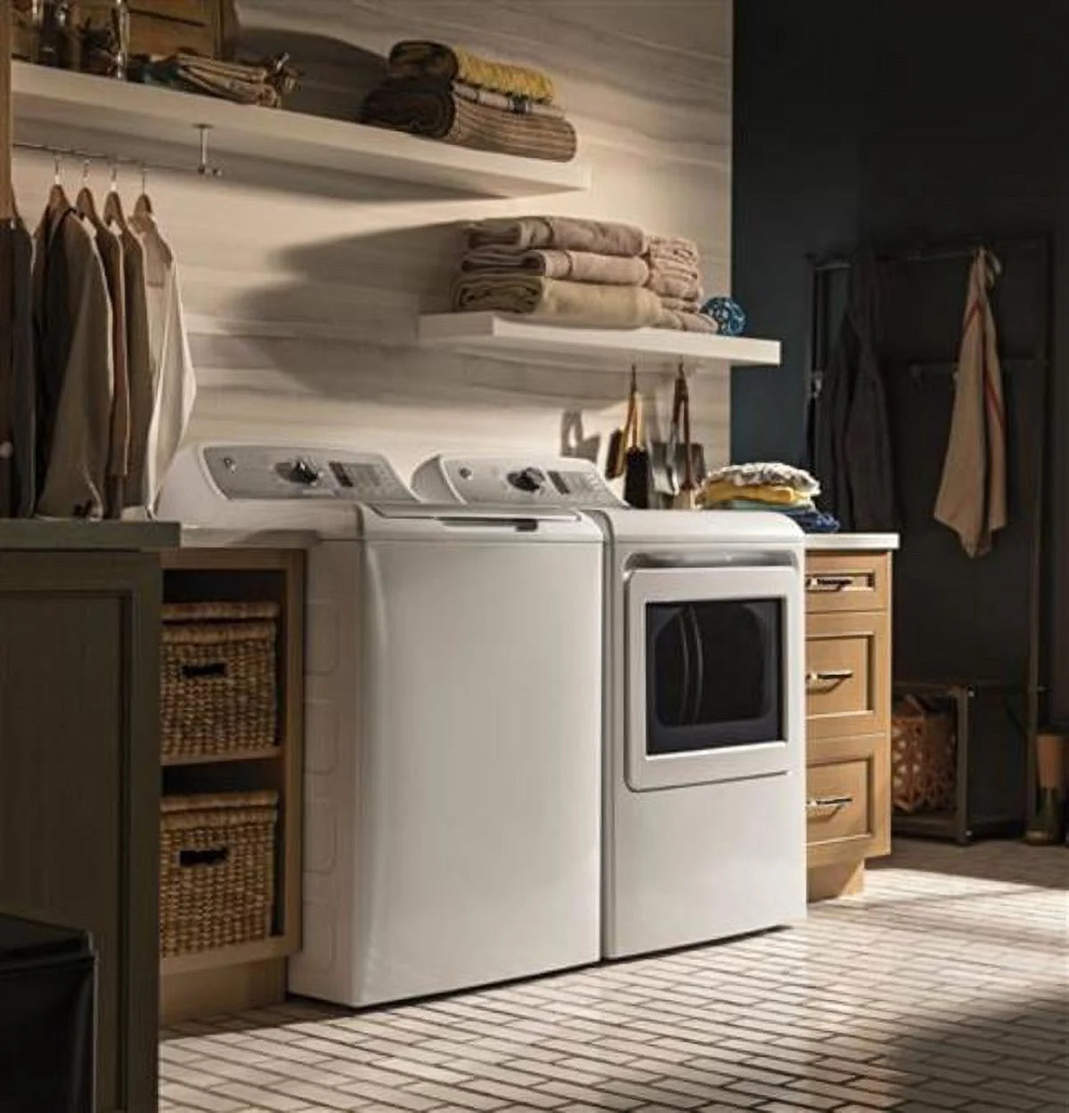 7.4 Cu. Ft. Gas Dryer with HE Sensor Dry T8476