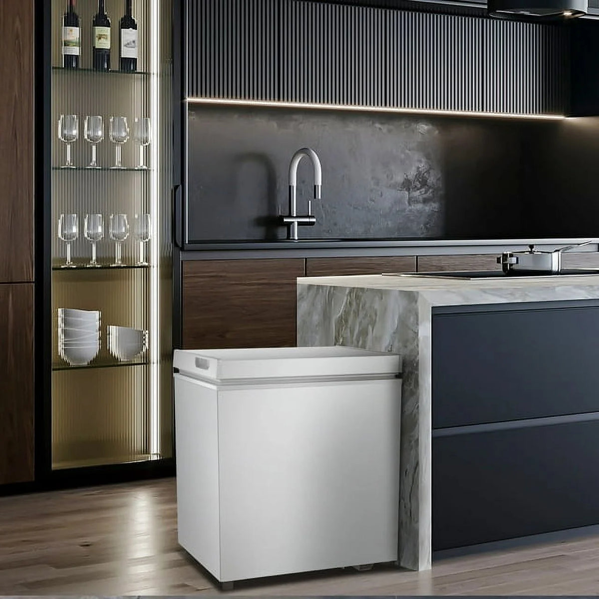 1.8 Cu.ft White Compact Freezer M17866