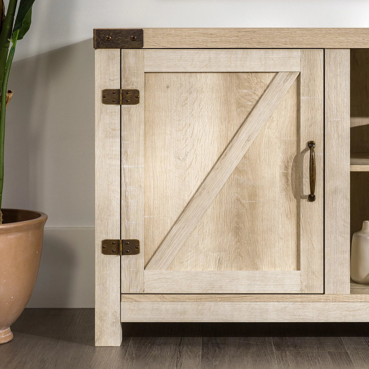 Modern Farmhouse Barn Door TV Stand N460
