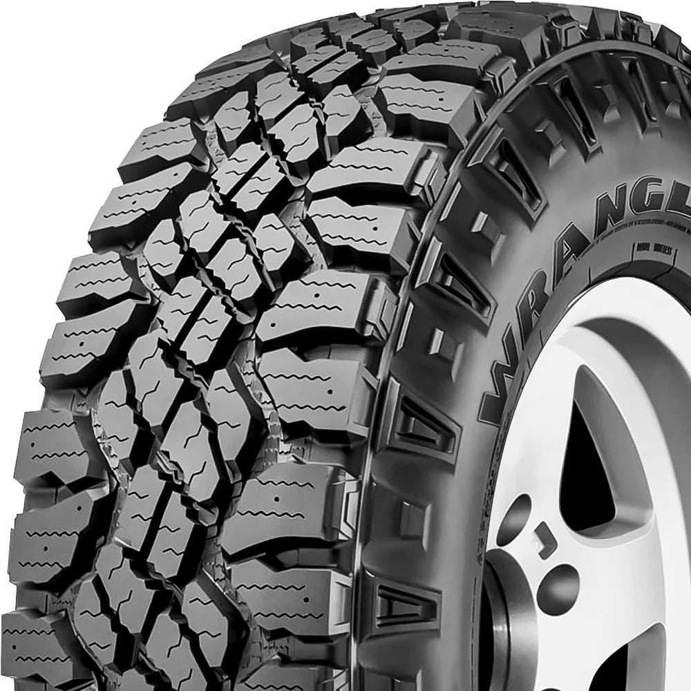 265/65R18 114S Light Truck Tire O174