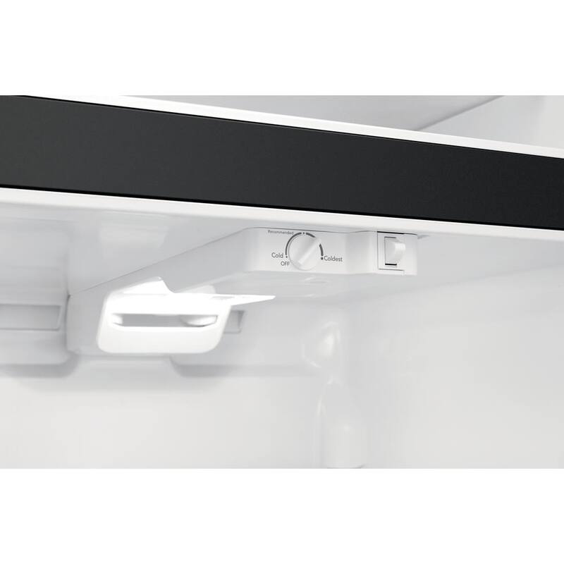 Black Top Freezer Refrigerator Q662