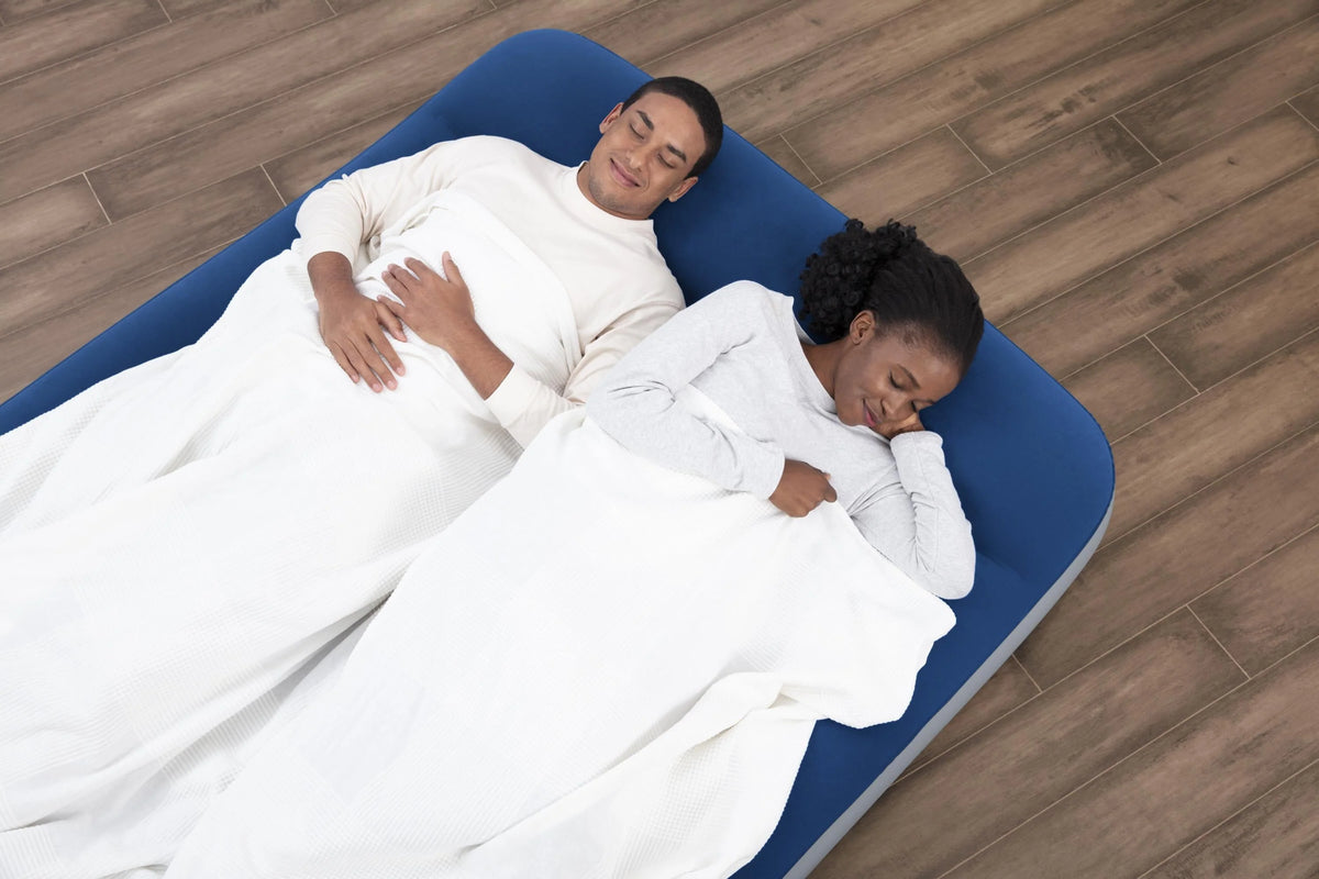 Queen Air Mattress with Built-in Pump C319
