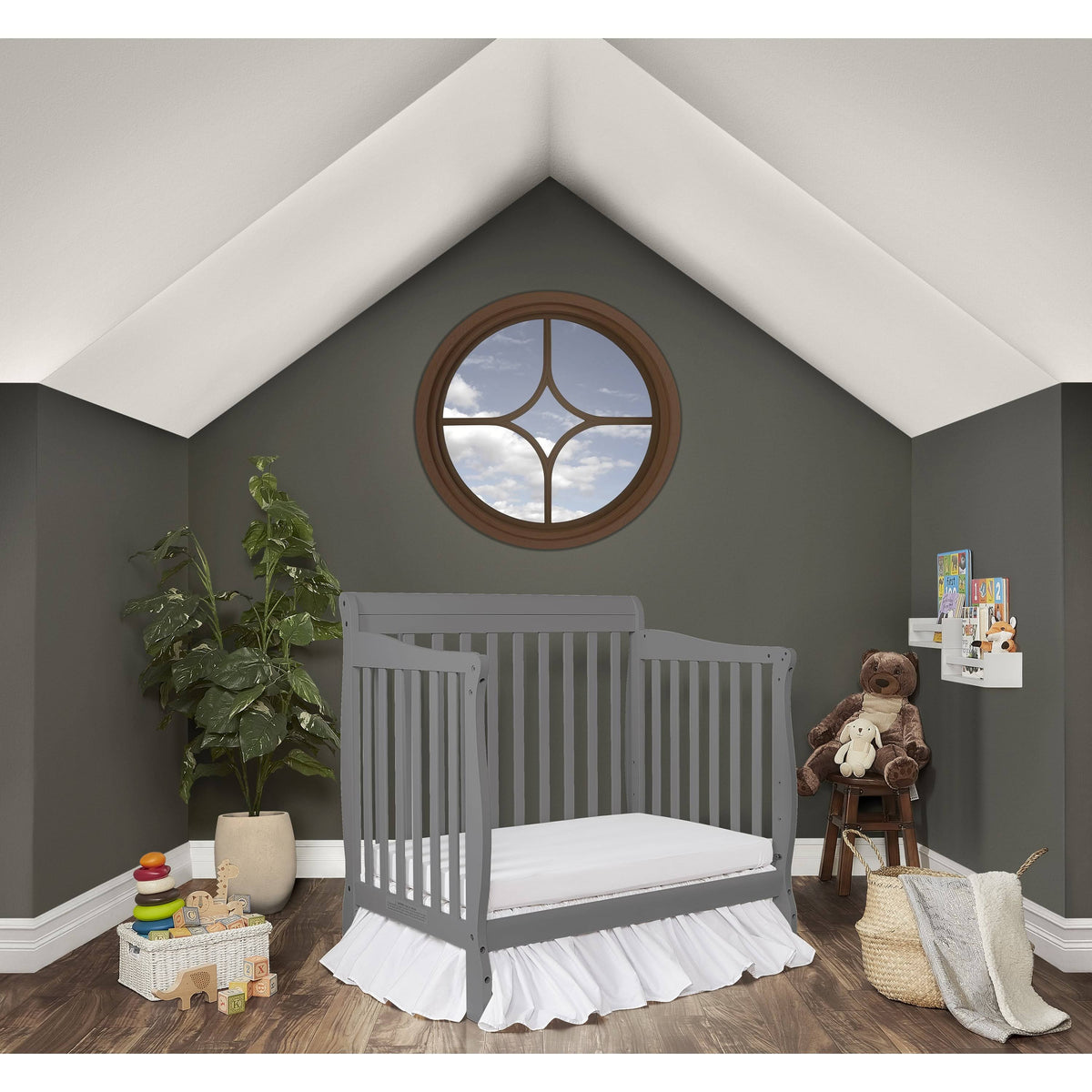 Convertible 4-in-1 Mini Crib Y421608